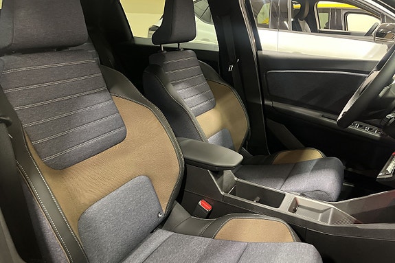 Renault 5 E-Tech 9 of 18