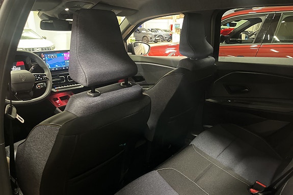 Renault 5 E-Tech 7 of 18