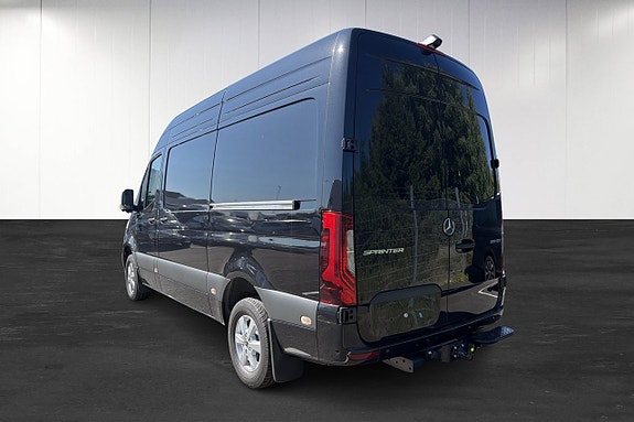 Mercedes-Benz Sprinter 319 3 of 5