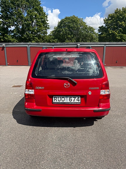 Mazda Demio 6 of 9