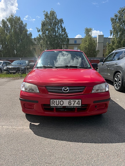 Mazda Demio 2 of 9