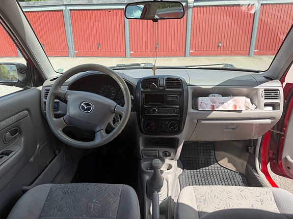 Mazda Demio 5 of 9