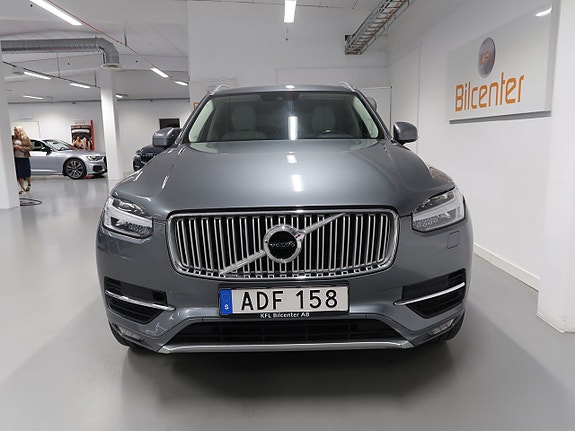 Volvo XC90 14 of 30
