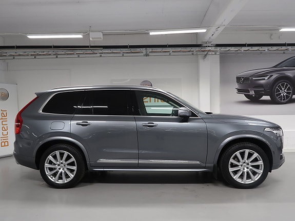 Volvo XC90 5 of 30