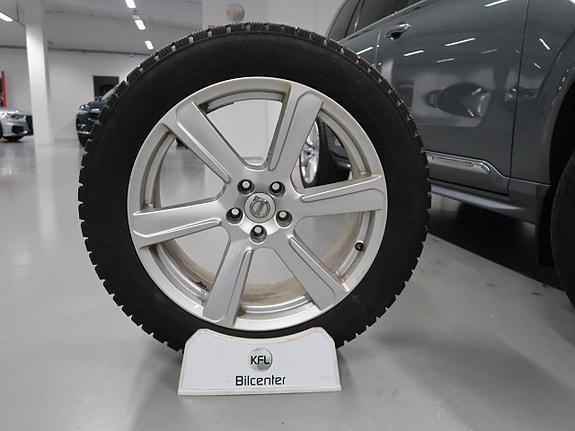 Volvo XC90 9 of 30
