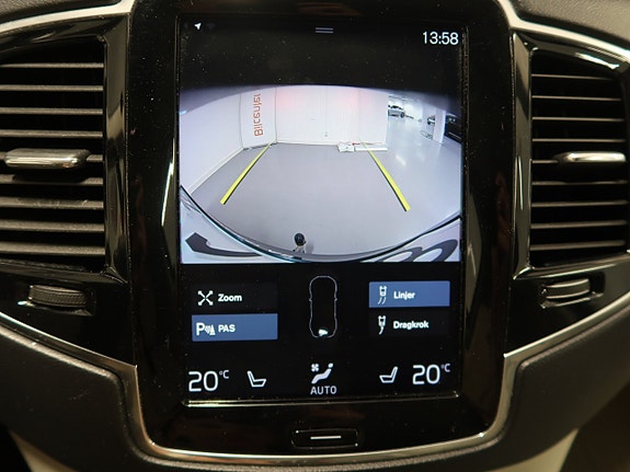 Volvo XC90 30 of 30
