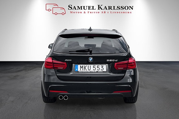 BMW 320d 4 of 5