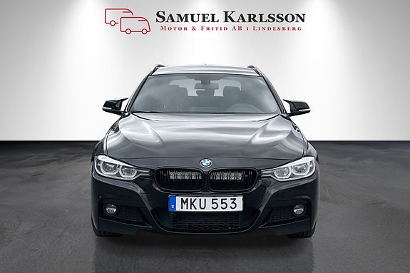 BMW 320d 8 of 17