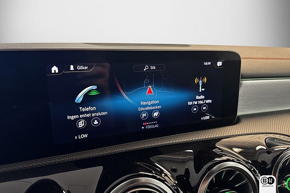 Mercedes-Benz CLA220 11 of 17