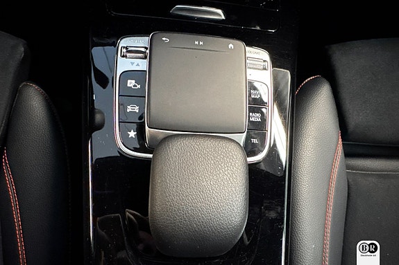 Mercedes-Benz CLA220 15 of 17
