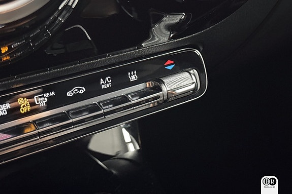 Mercedes-Benz CLA220 16 of 17