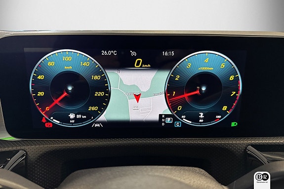 Mercedes-Benz CLA220 10 of 17