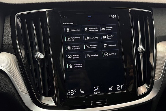 Volvo V60 26 of 30