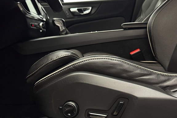 Volvo V60 14 of 30