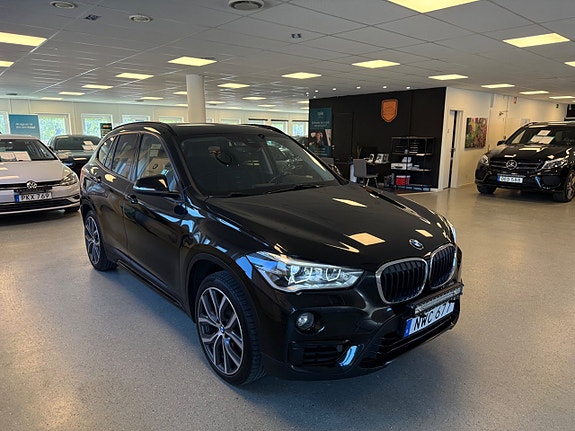BMW X1 3 of 5