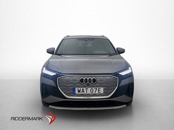 Audi Q4 e-tron 3 of 5