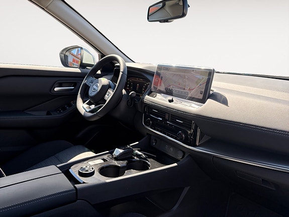 Nissan X-Trail 12 of 19