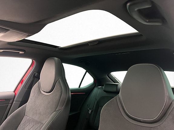 Skoda Superb 14 of 30