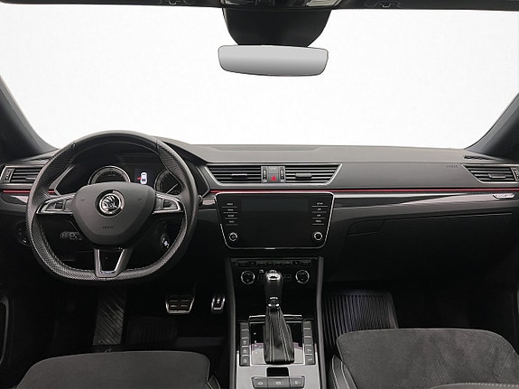 Skoda Superb 13 of 30