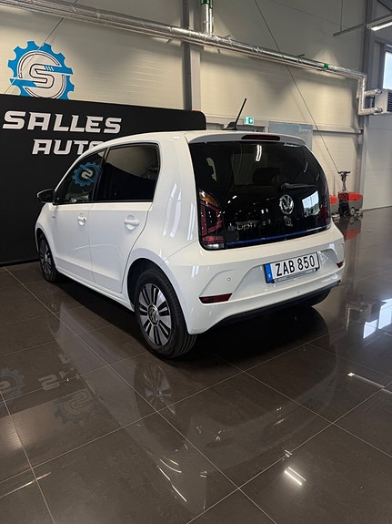 Volkswagen e-Up! 11 of 28