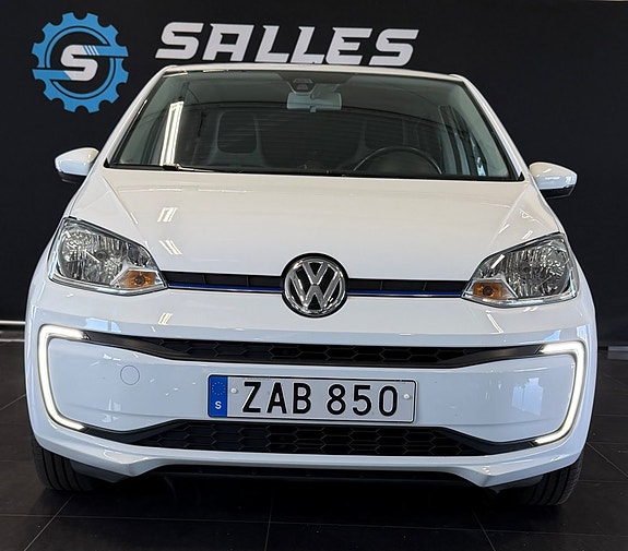 Volkswagen e-Up! 4 of 5