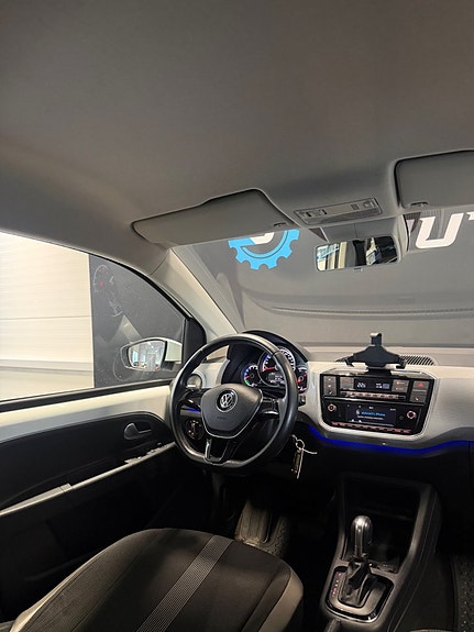 Volkswagen e-Up! 18 of 28