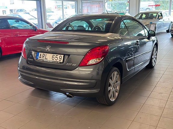 Peugeot 207 CC 13 of 15