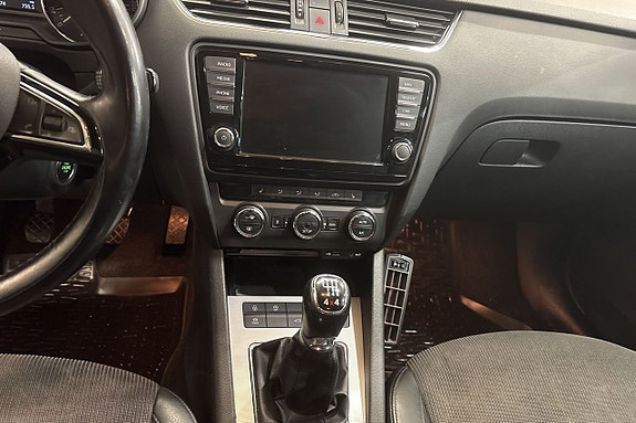 Skoda Octavia 12 of 20