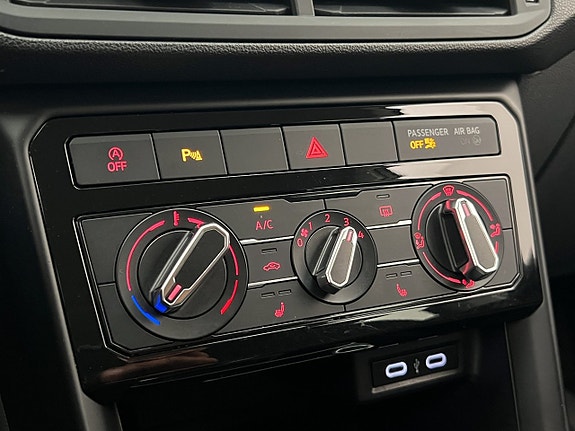 Volkswagen T-Cross 21 of 29