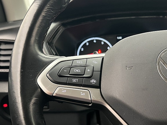 Volkswagen T-Cross 16 of 29