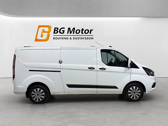Ford Transit Custom 3 of 5