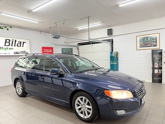 Volvo V70 8 of 29