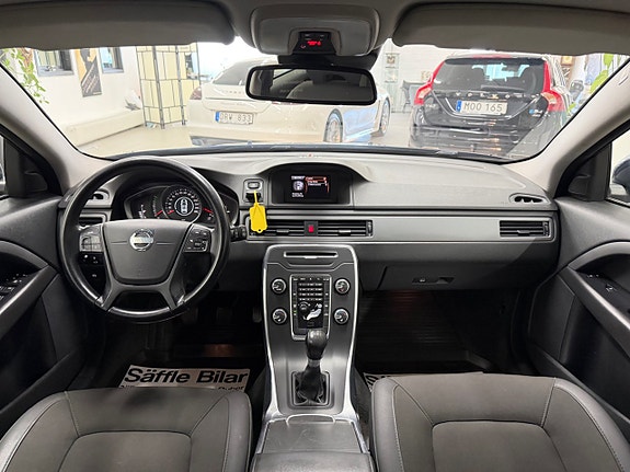Volvo V70 17 of 29