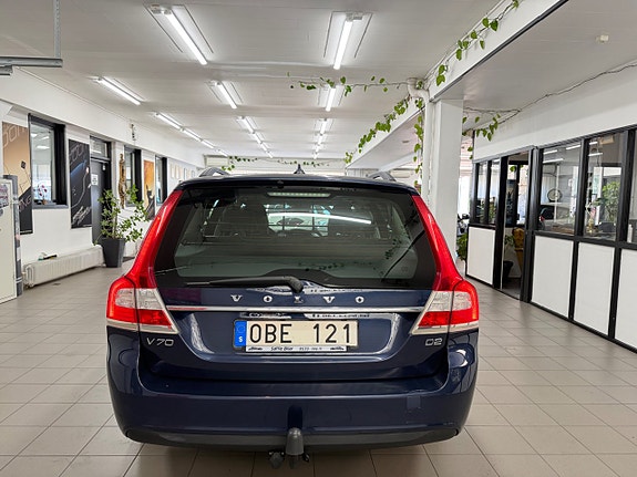 Volvo V70 10 of 29