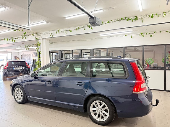 Volvo V70 6 of 29