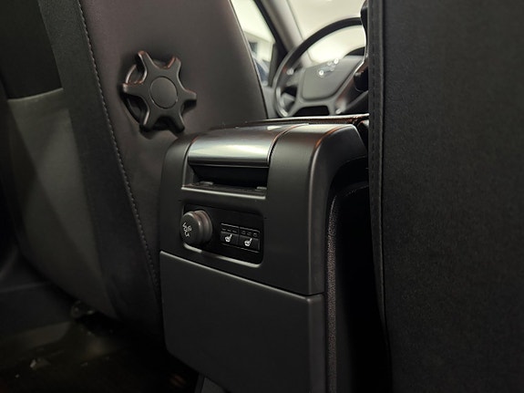 Volvo V70 15 of 29