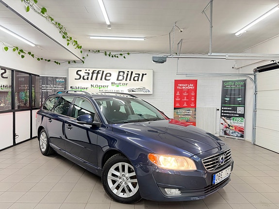 Volvo V70 3 of 5
