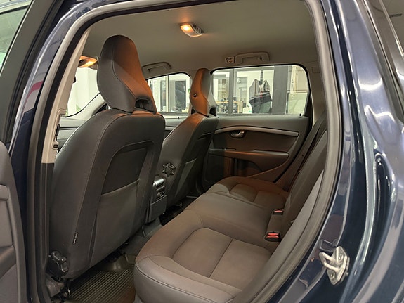 Volvo V70 20 of 29