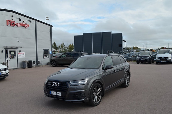 Audi Q7 9 of 30
