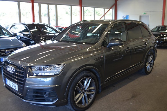 Audi Q7 27 of 30