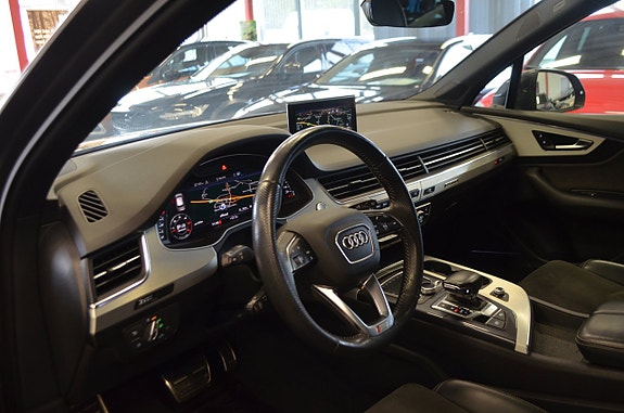 Audi Q7 21 of 30