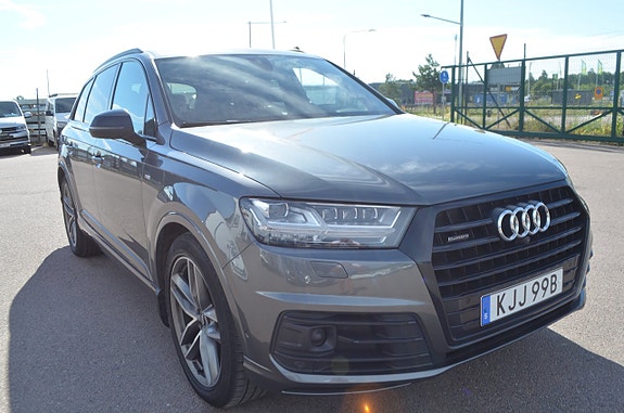 Audi Q7 17 of 30
