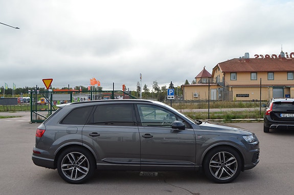Audi Q7 16 of 30