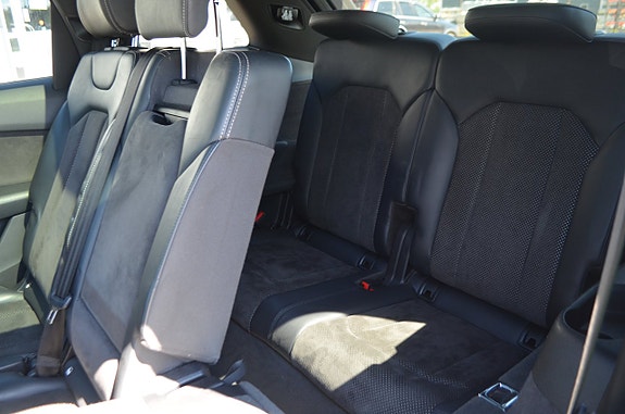 Audi Q7 7 of 30