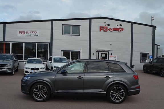 Audi Q7 11 of 30