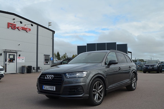 Audi Q7 10 of 30