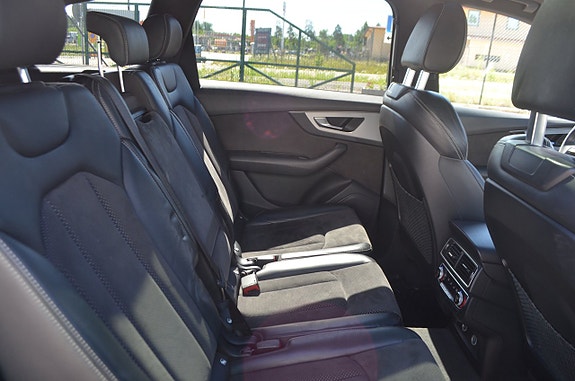 Audi Q7 5 of 30
