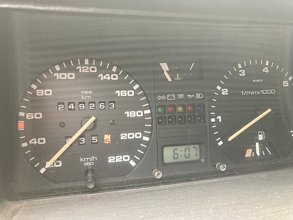 Volkswagen Golf II 5 of 5