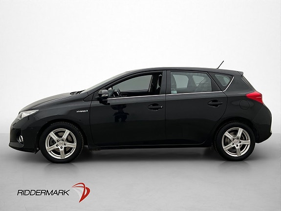 Toyota Auris 9 of 30