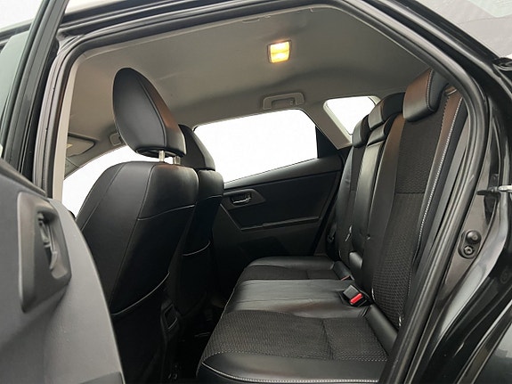 Toyota Auris 25 of 30